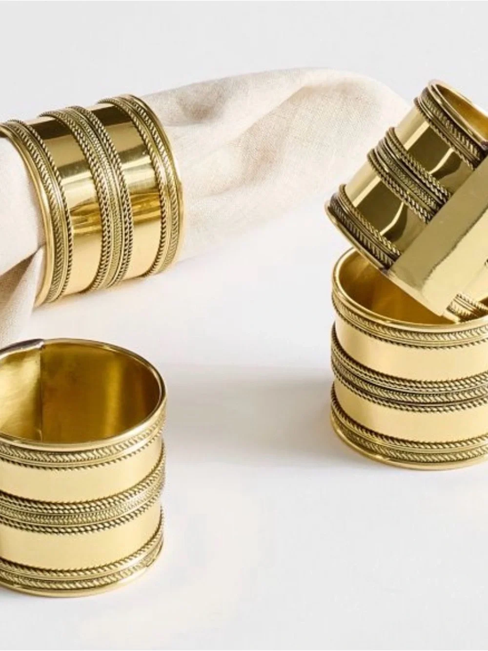 Pottery Barn Etched Bangle Gold Ribbed Metal Napkin Rings (Set of 4)